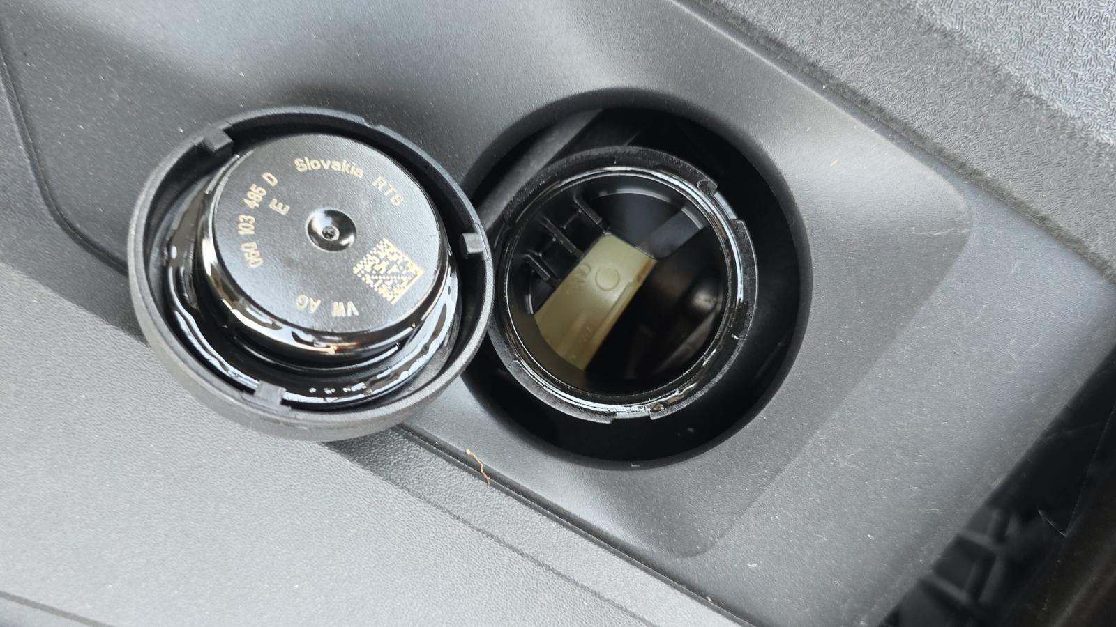 2026 Porsche Macan Base AWD