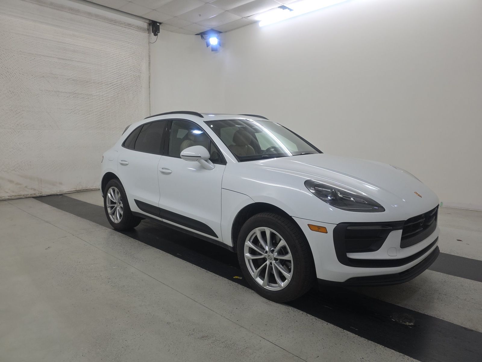 2026 Porsche Macan Base AWD