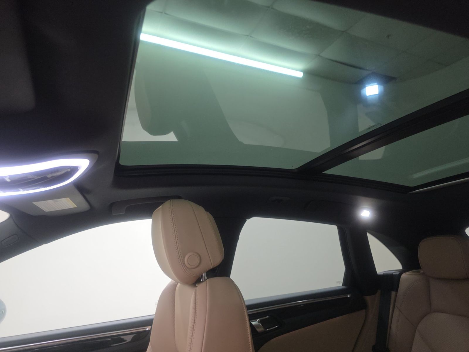 2026 Porsche Macan Base AWD