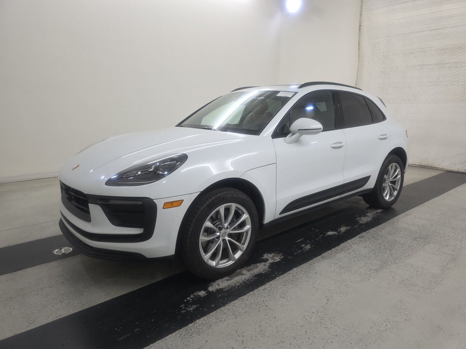 2026 Porsche Macan Base AWD