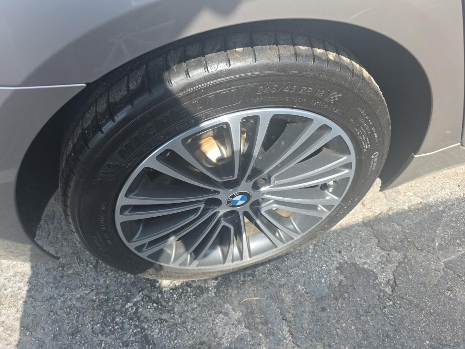 2018 BMW 5 Series 540i RWD