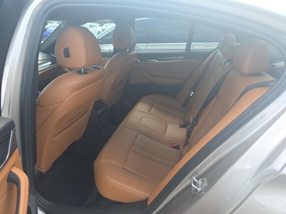 2018 BMW 5 Series 540i RWD