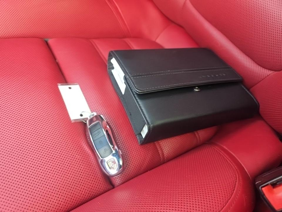 2015 Porsche Macan Turbo AWD