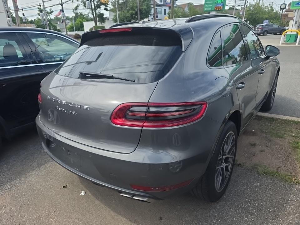 2015 Porsche Macan Turbo AWD
