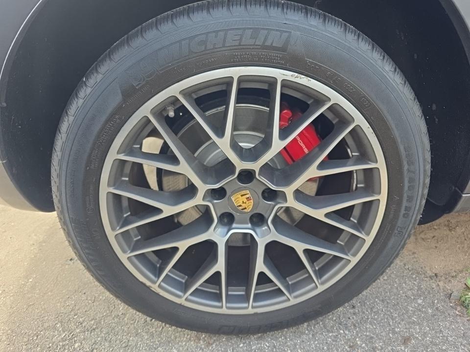 2015 Porsche Macan Turbo AWD