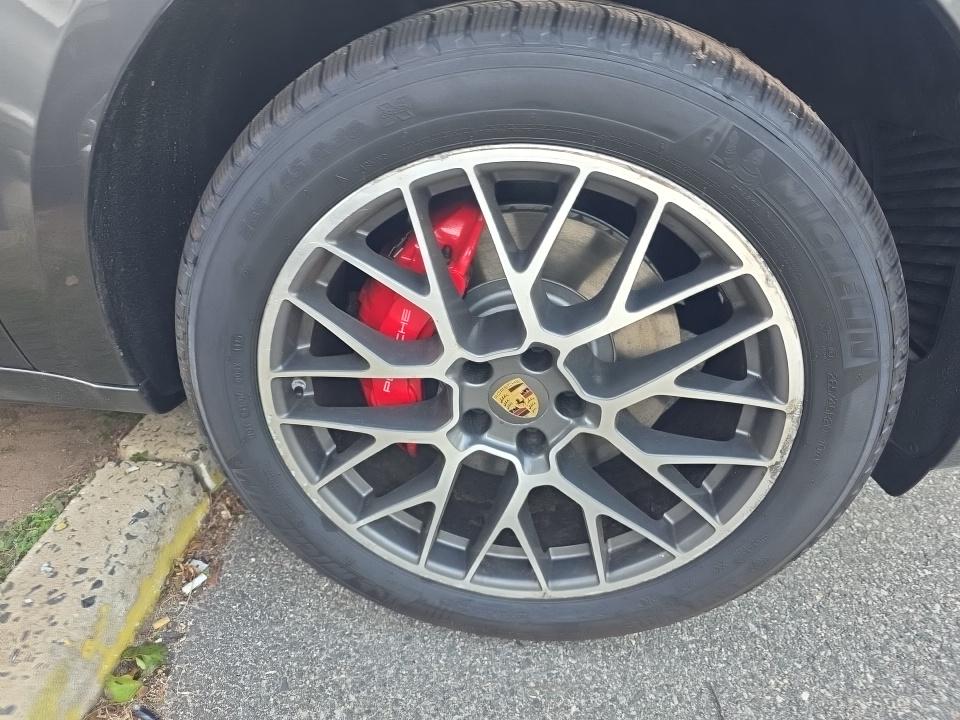 2015 Porsche Macan Turbo AWD