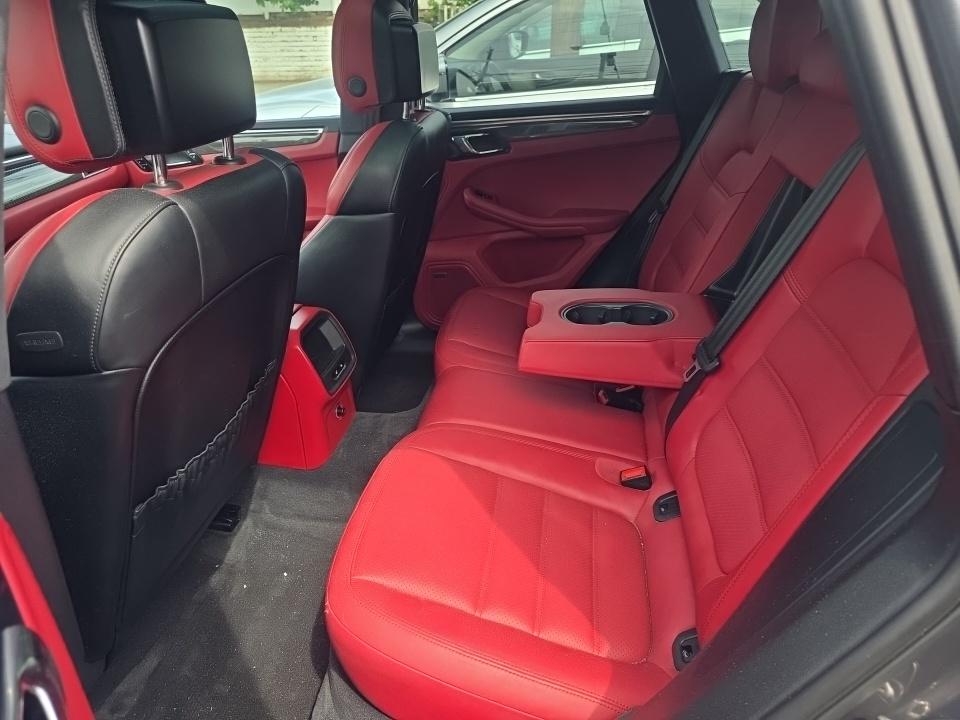 2015 Porsche Macan Turbo AWD