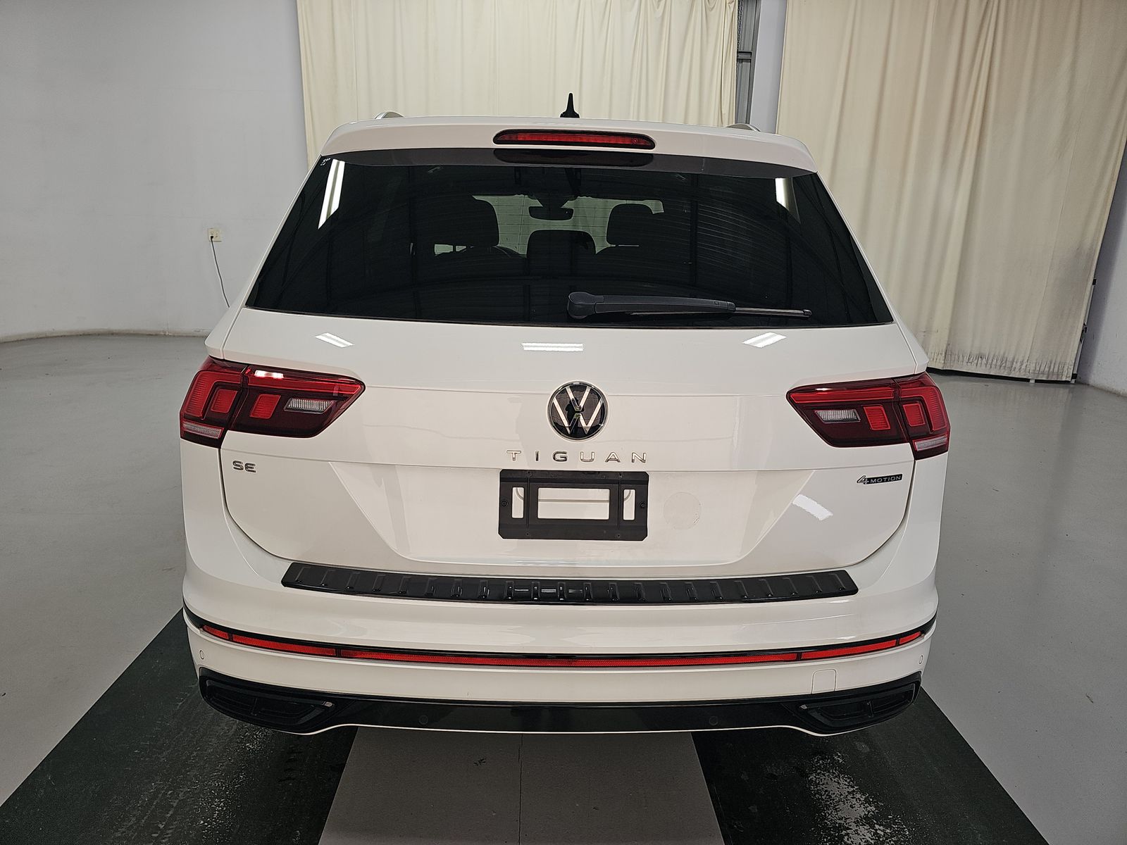 2023 Volkswagen Tiguan 2.0T SE R-Line Black AWD