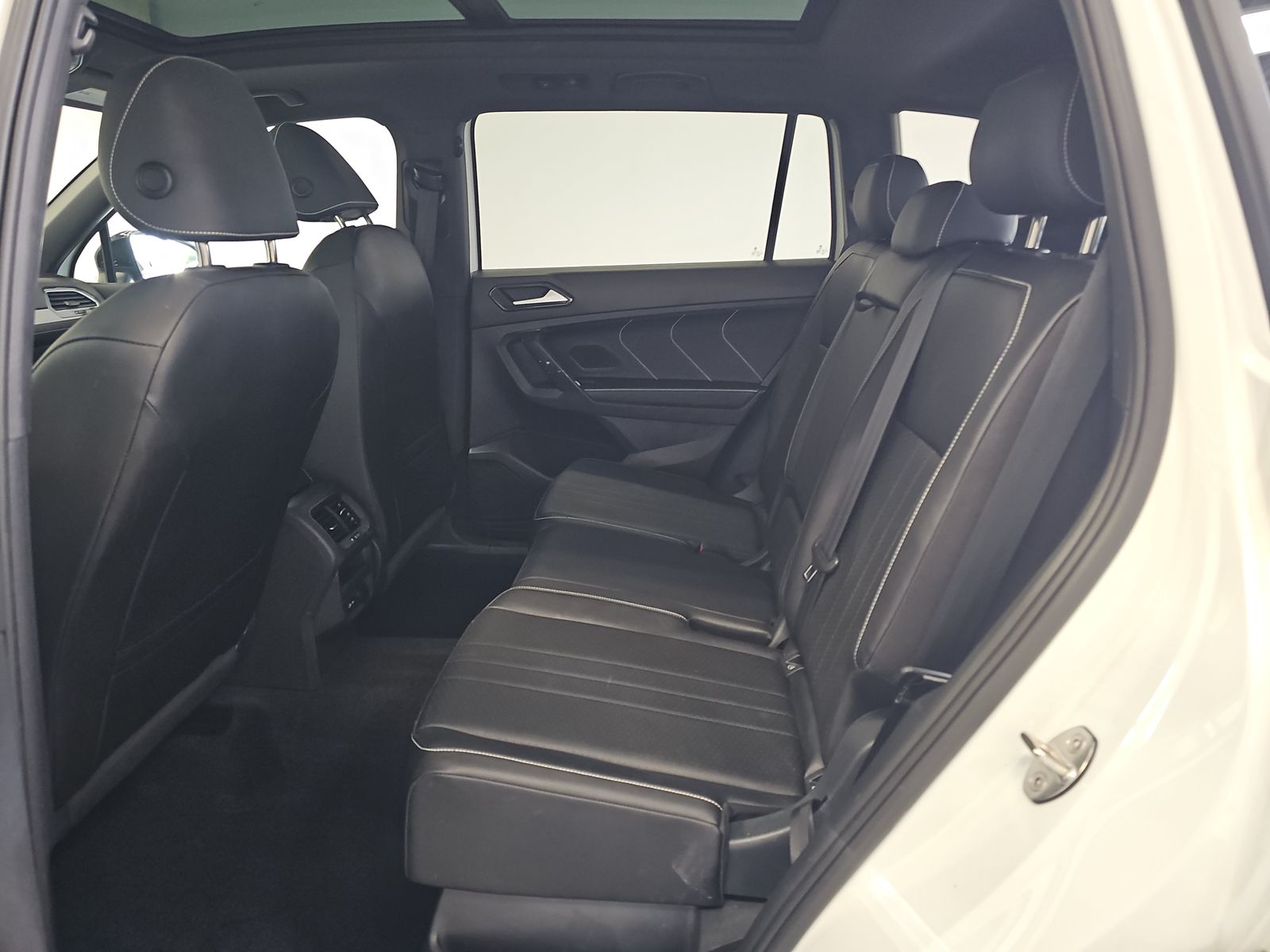 2023 Volkswagen Tiguan 2.0T SE R-Line Black AWD