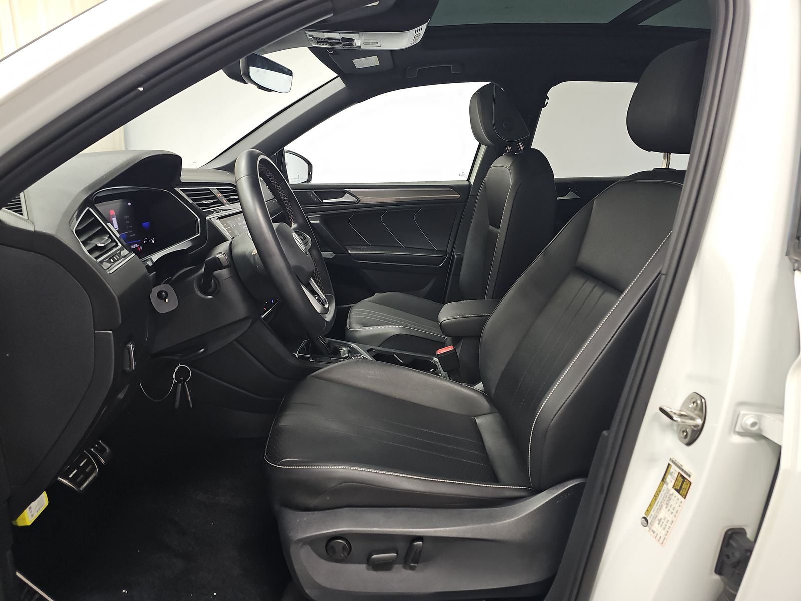 2023 Volkswagen Tiguan 2.0T SE R-Line Black AWD