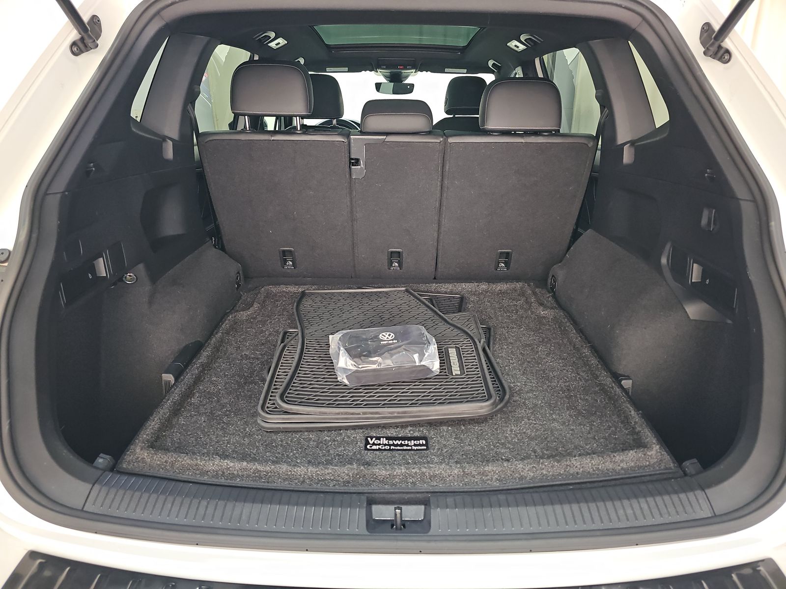 2023 Volkswagen Tiguan 2.0T SE R-Line Black AWD