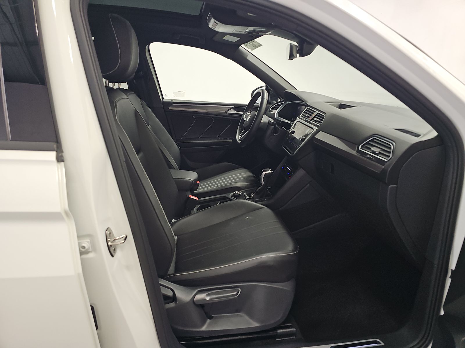 2023 Volkswagen Tiguan 2.0T SE R-Line Black AWD