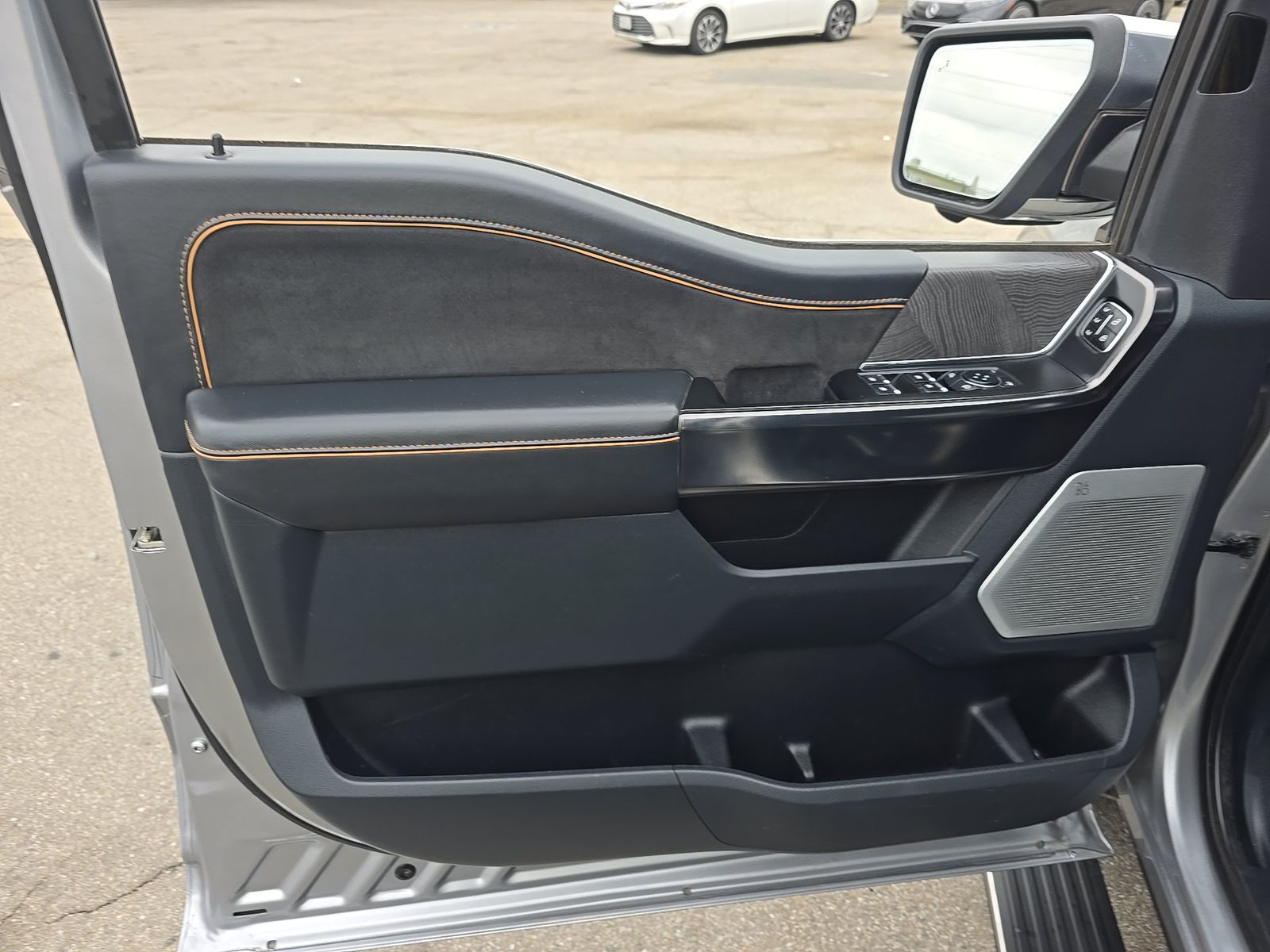 2023 Ford F-150 Platinum AWD