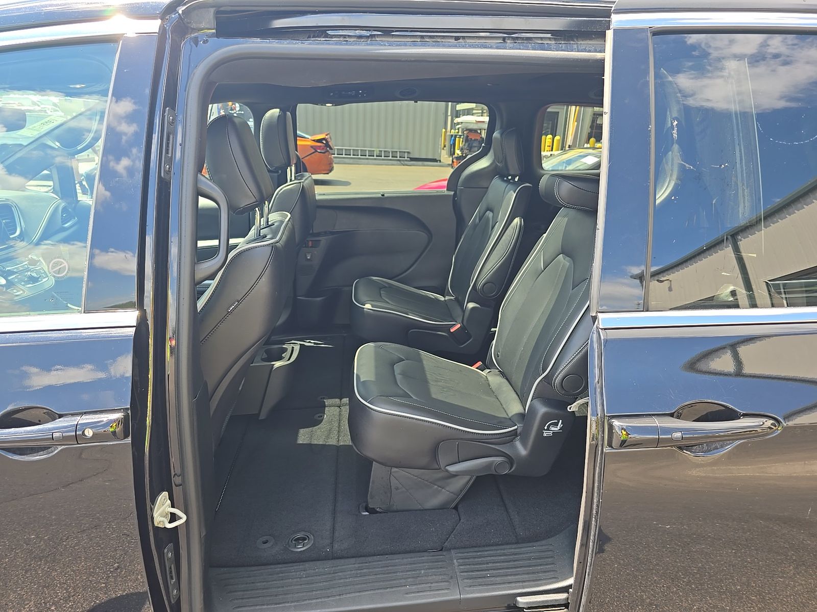 2026 Chrysler Pacifica Limited FWD