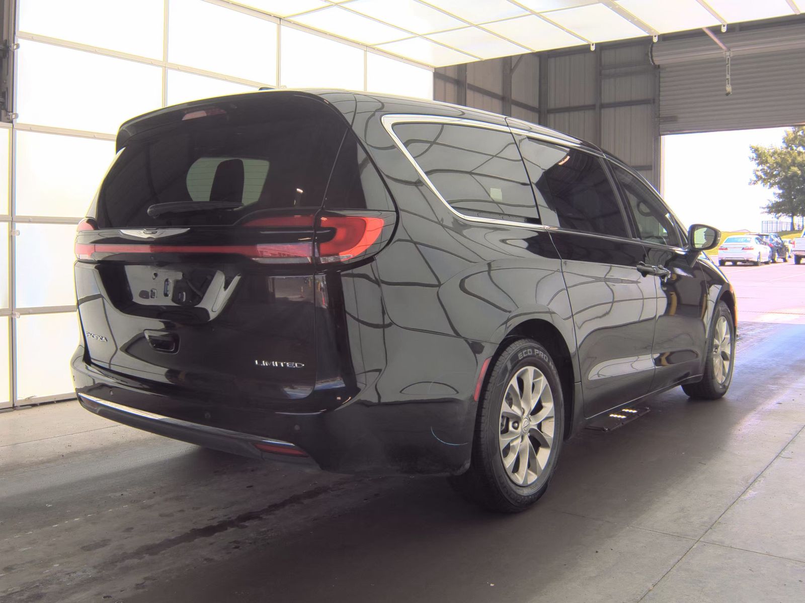 2026 Chrysler Pacifica Limited FWD