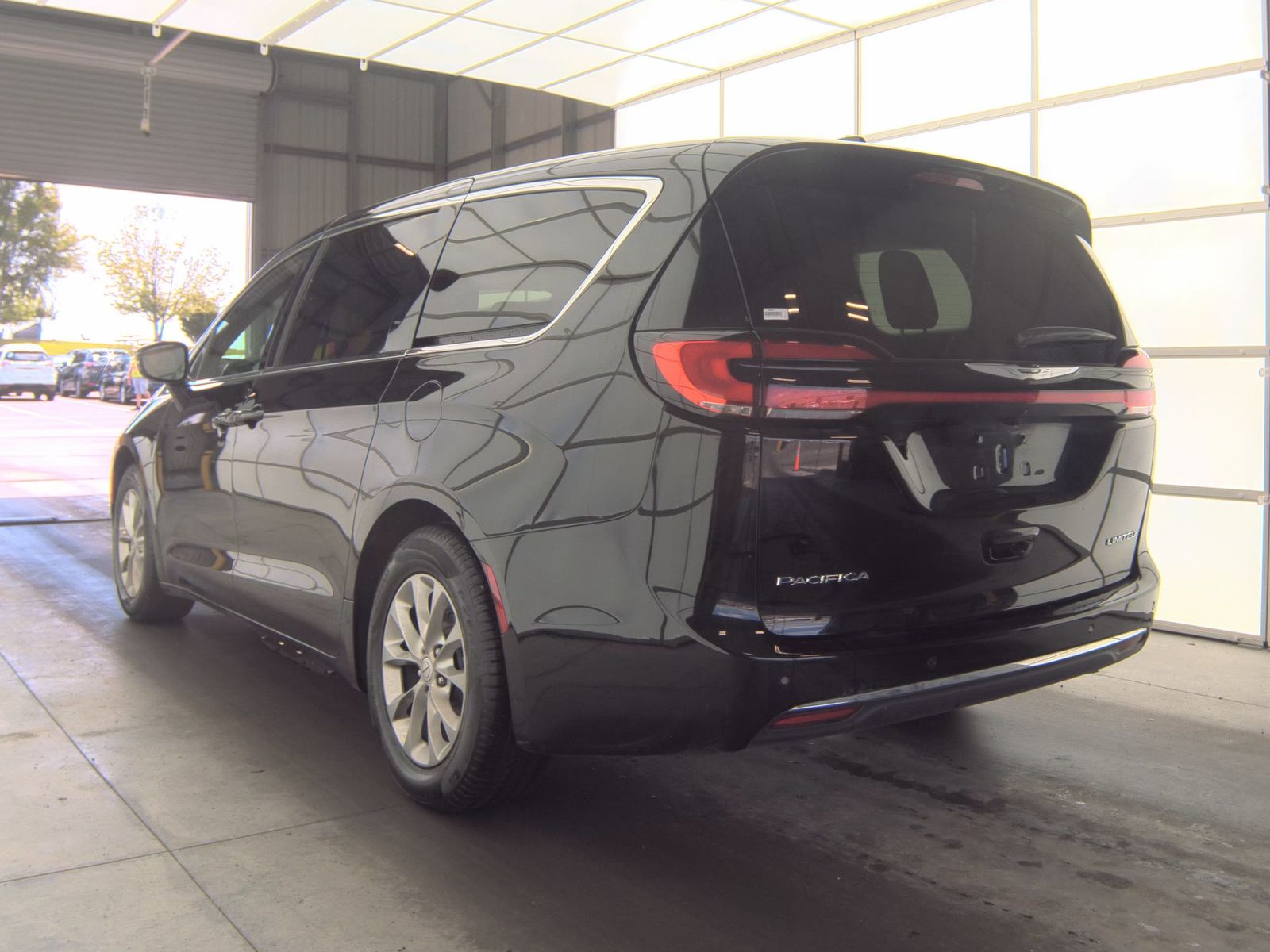2026 Chrysler Pacifica Limited FWD