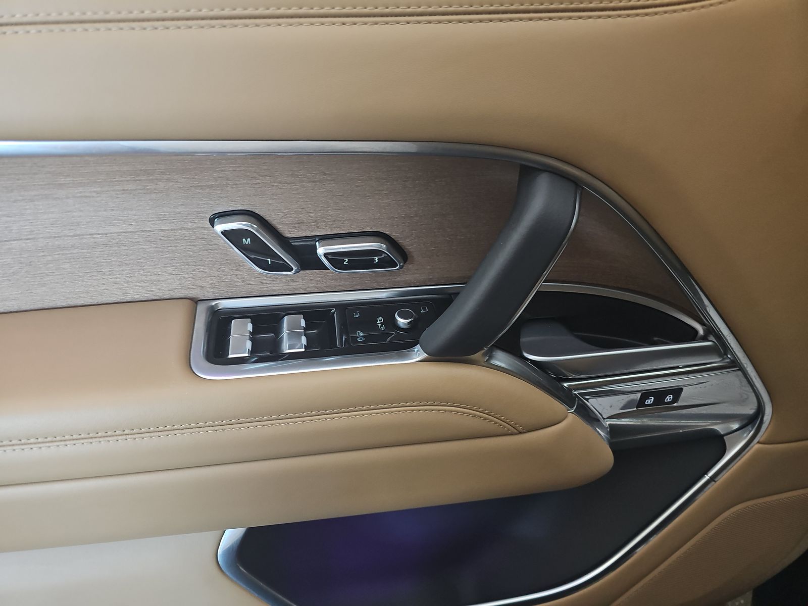 2024 Land Rover Range Rover SE AWD