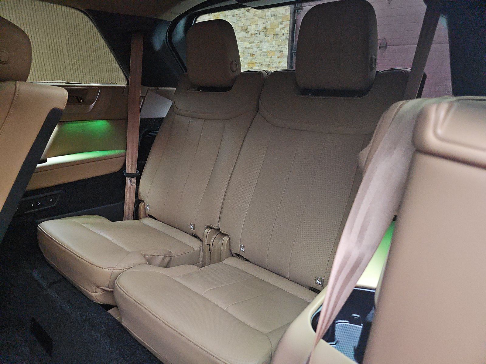 2025 Land Rover Range Rover SE LWB AWD
