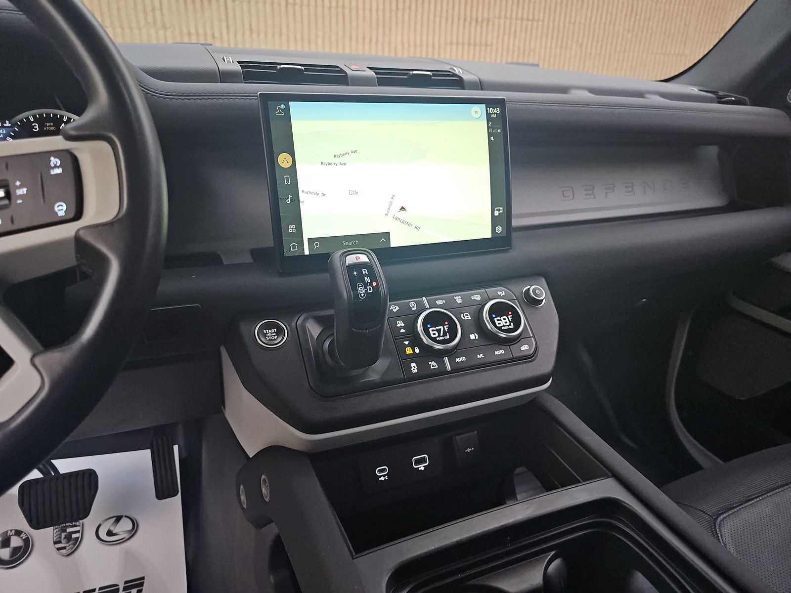 2023 Land Rover Defender 130 X-Dynamic SE AWD