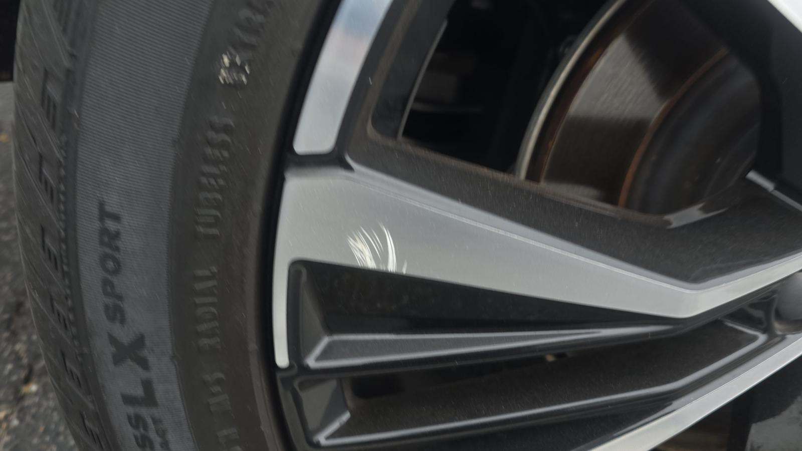 2024 Volvo XC60 B5 Plus AWD