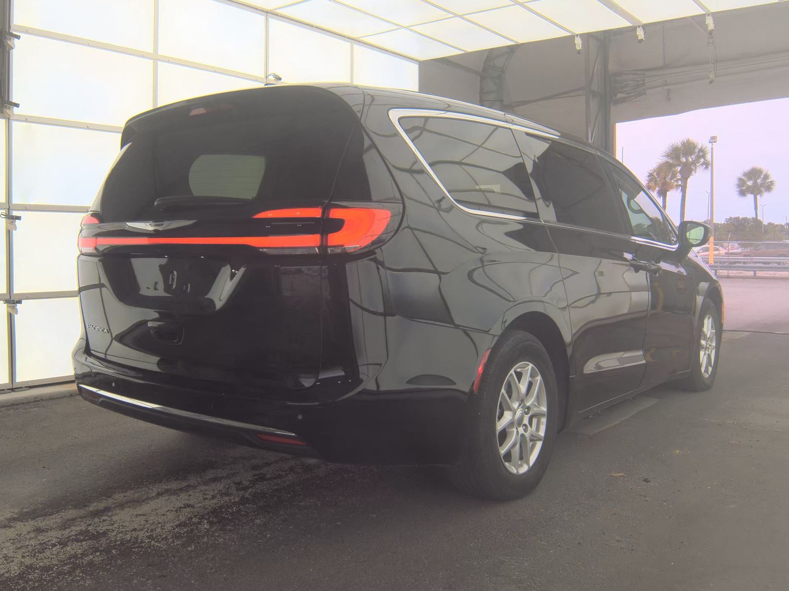2024 Chrysler Pacifica Touring L FWD
