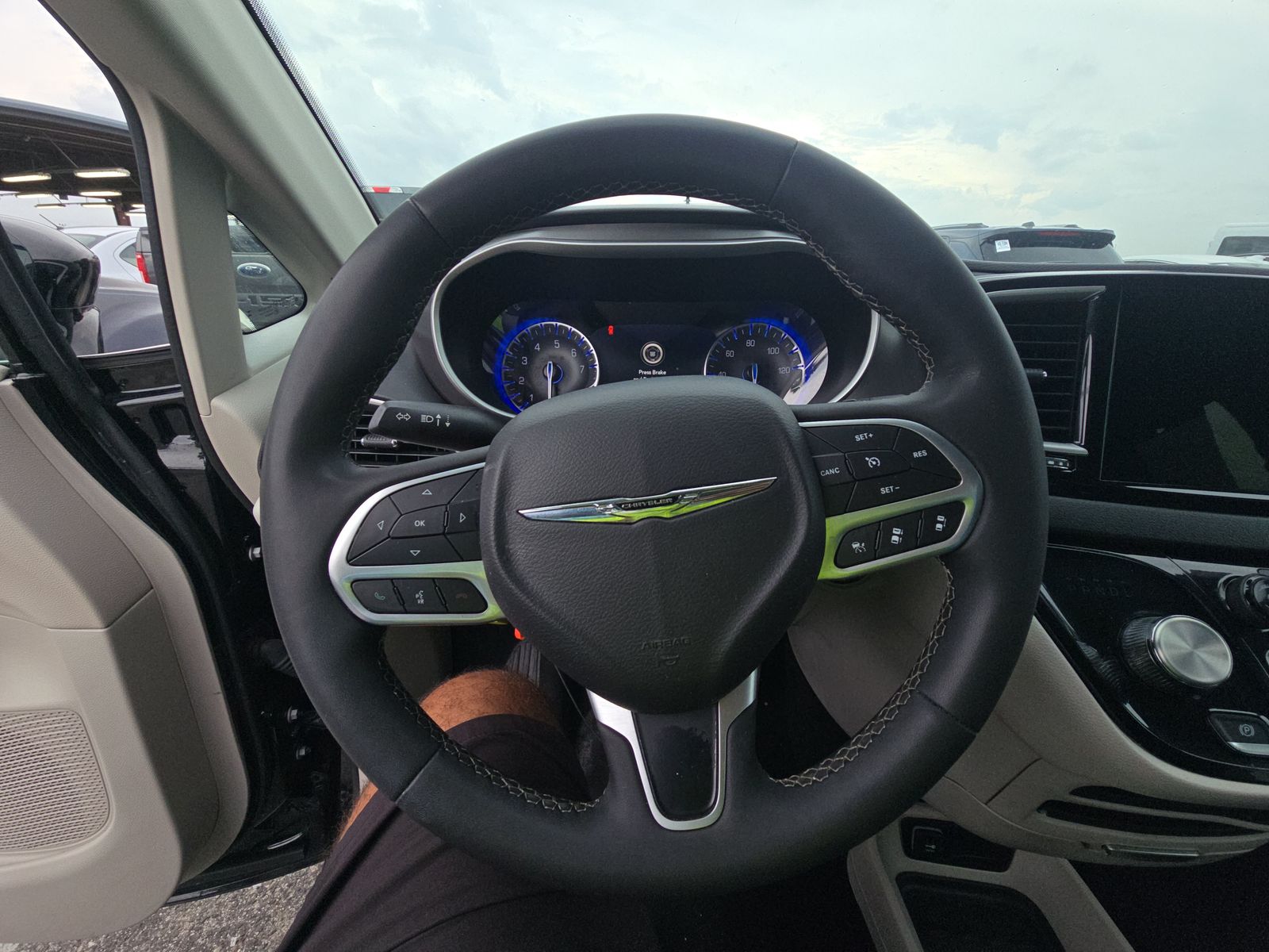 2024 Chrysler Pacifica Touring L FWD