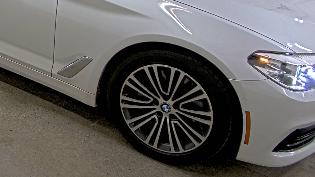 2017 BMW 5 Series 530i RWD