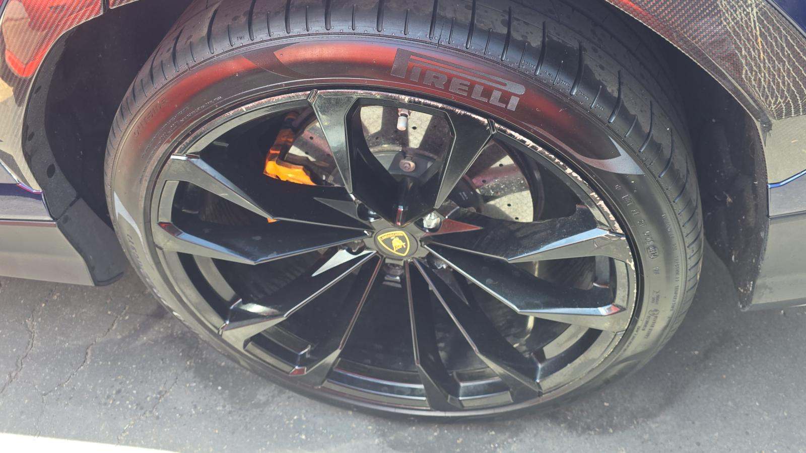 2019 Lamborghini Urus Base AWD
