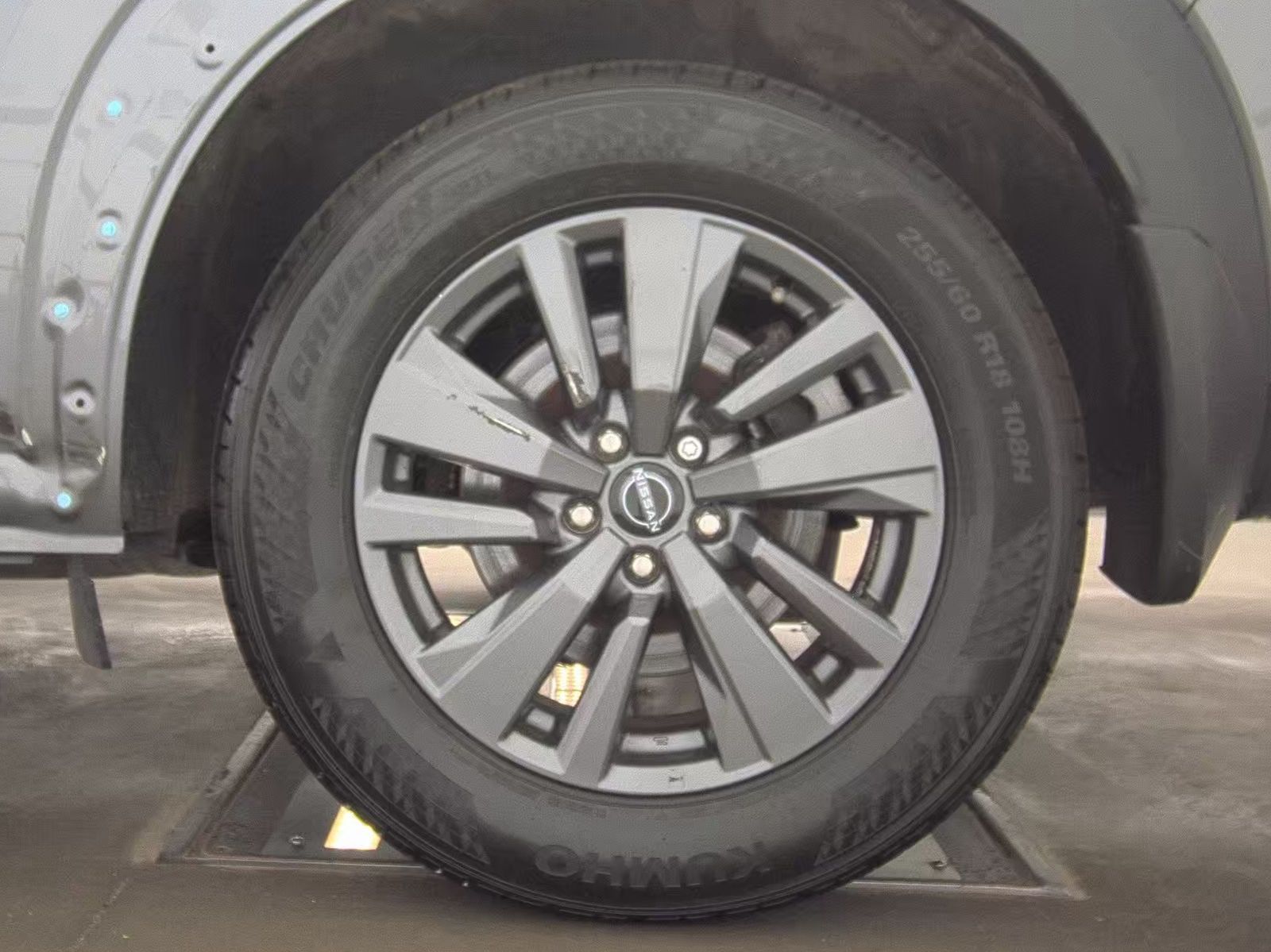 2023 Nissan Pathfinder SV AWD
