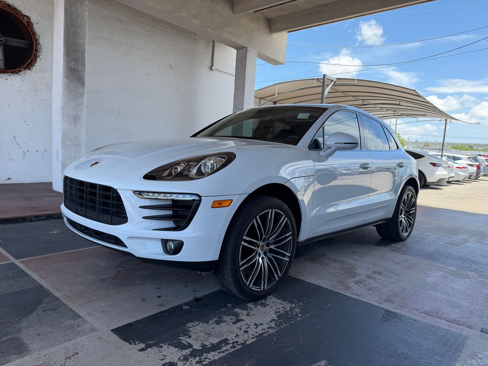 2018 Porsche Macan Base AWD
