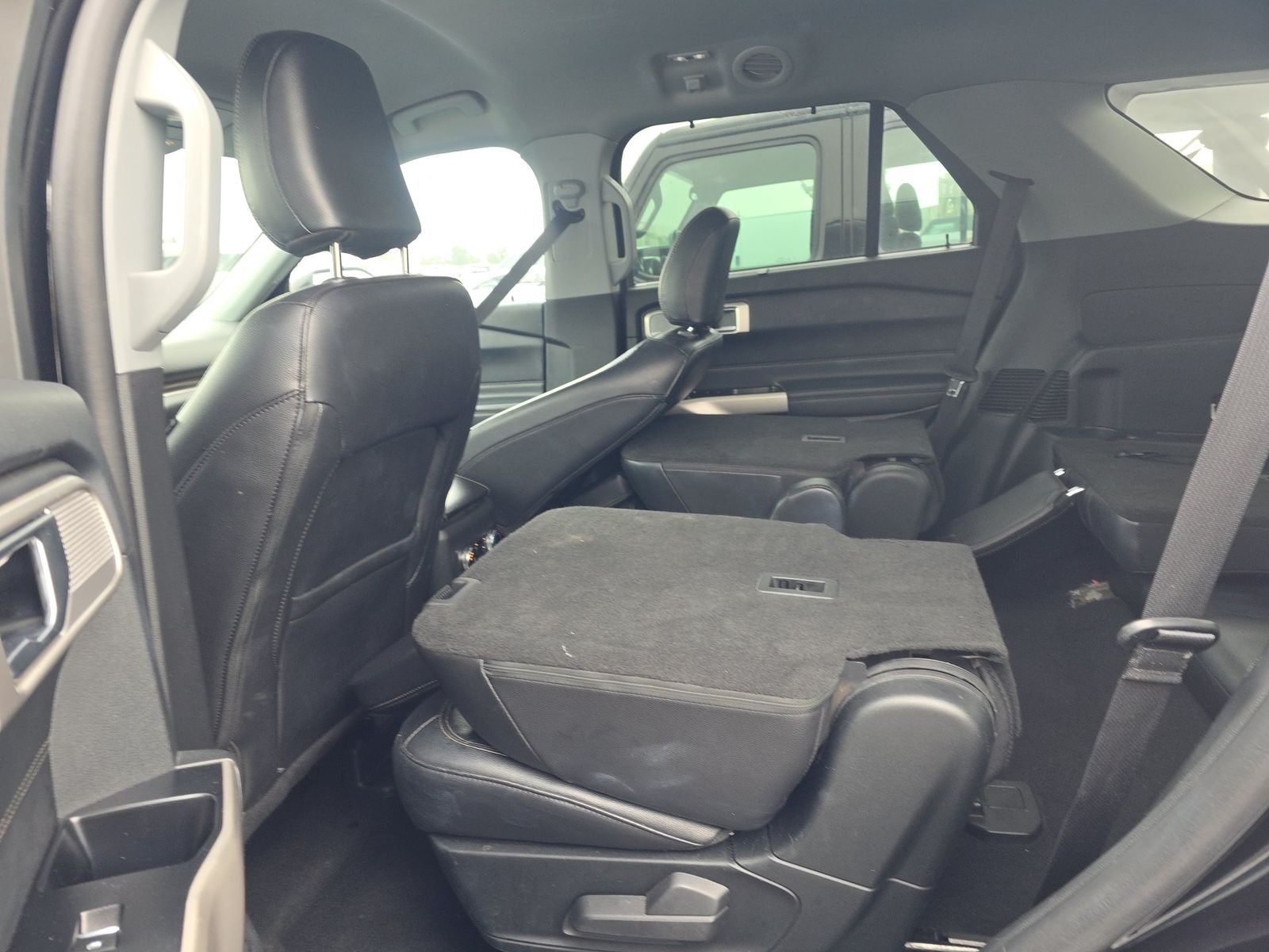 2023 Ford Explorer Limited RWD