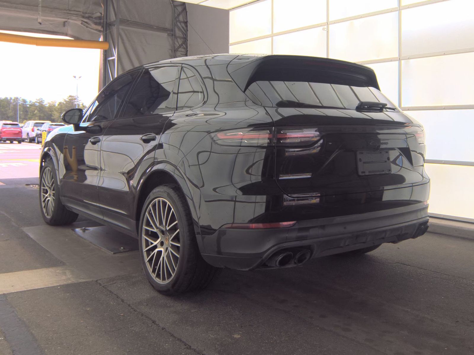 2023 Porsche Cayenne Platinum Edition AWD