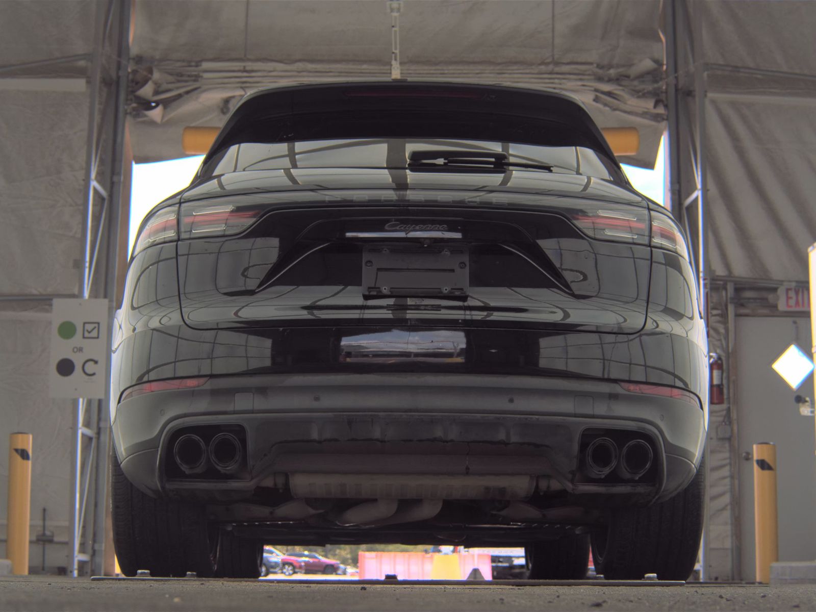 2023 Porsche Cayenne Platinum Edition AWD