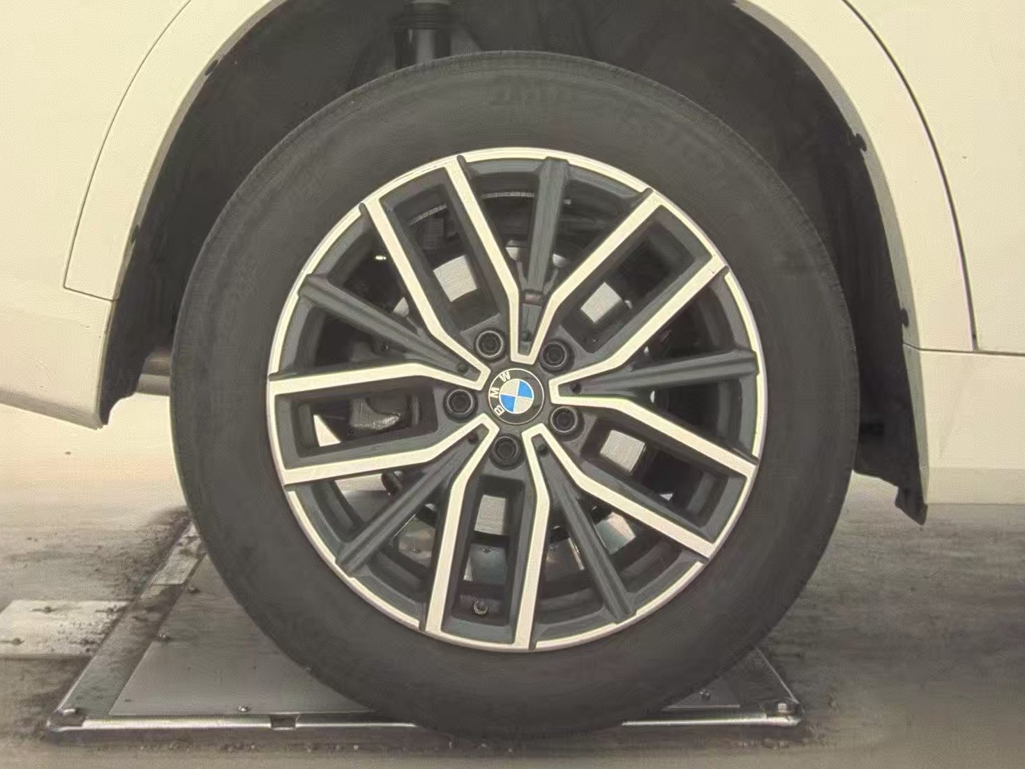 2026 BMW X1 xDrive28i AWD