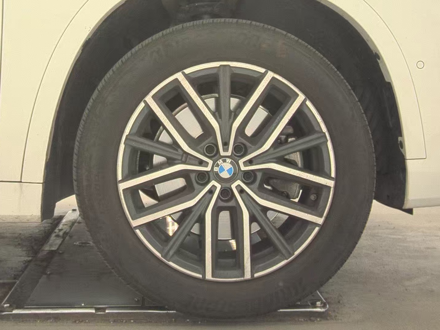 2026 BMW X1 xDrive28i AWD