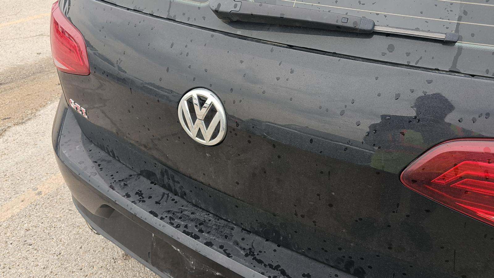2021 Volkswagen Golf GTI 2.0T SE FWD
