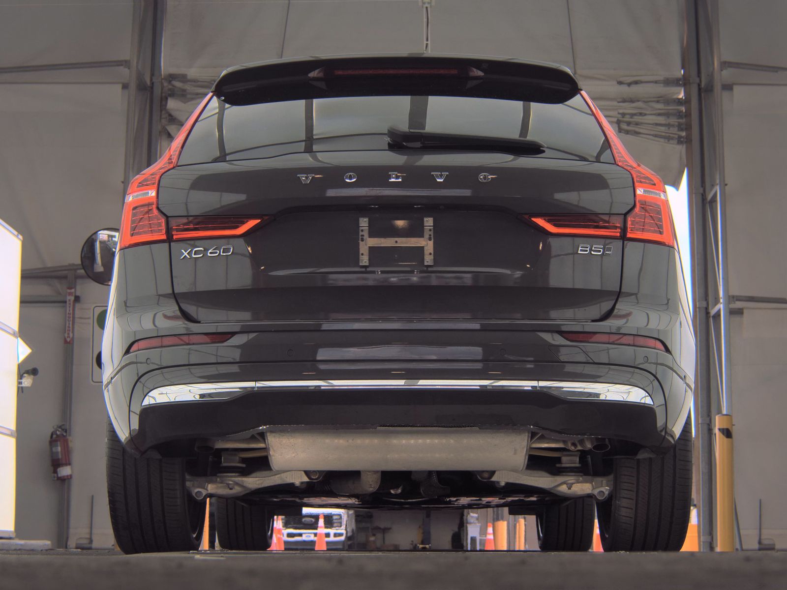 2023 Volvo XC60 B5 Ultimate AWD