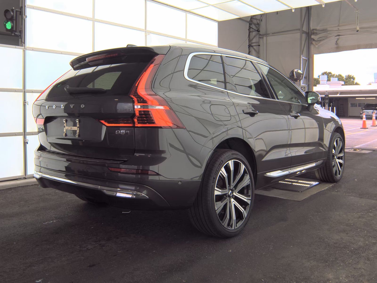 2023 Volvo XC60 B5 Ultimate AWD
