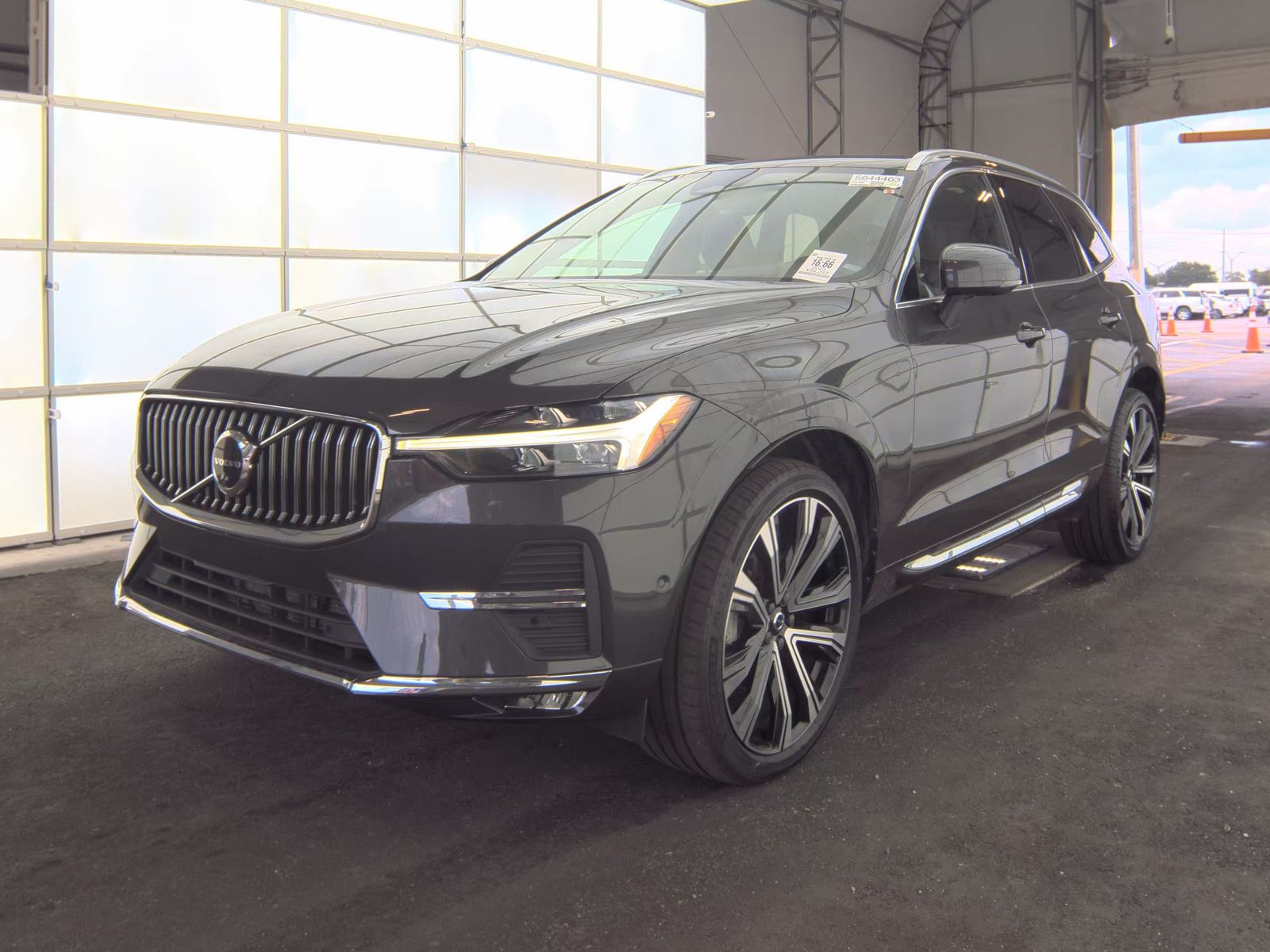 2023 Volvo XC60 B5 Ultimate AWD