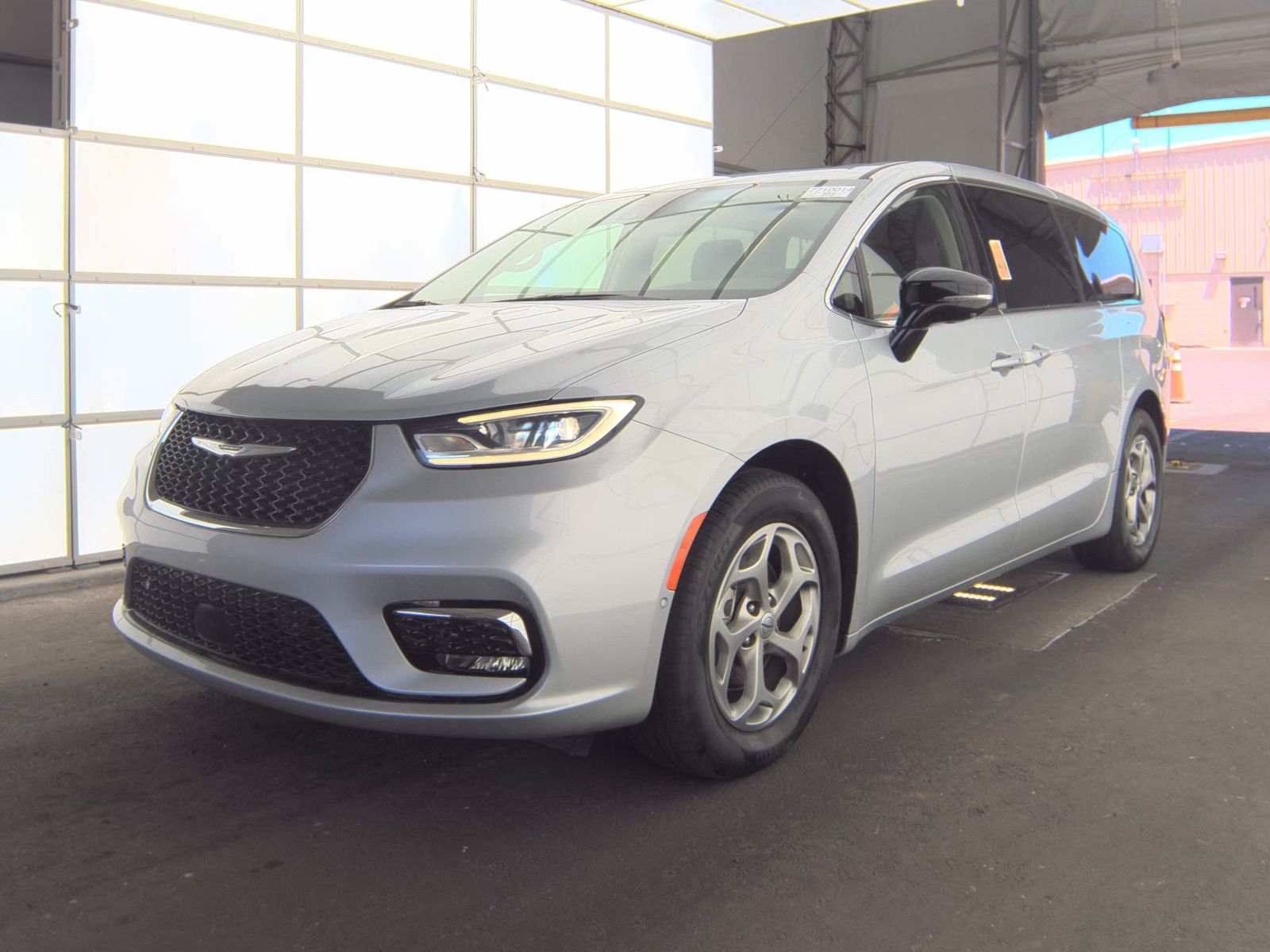 2024 Chrysler Pacifica Limited FWD