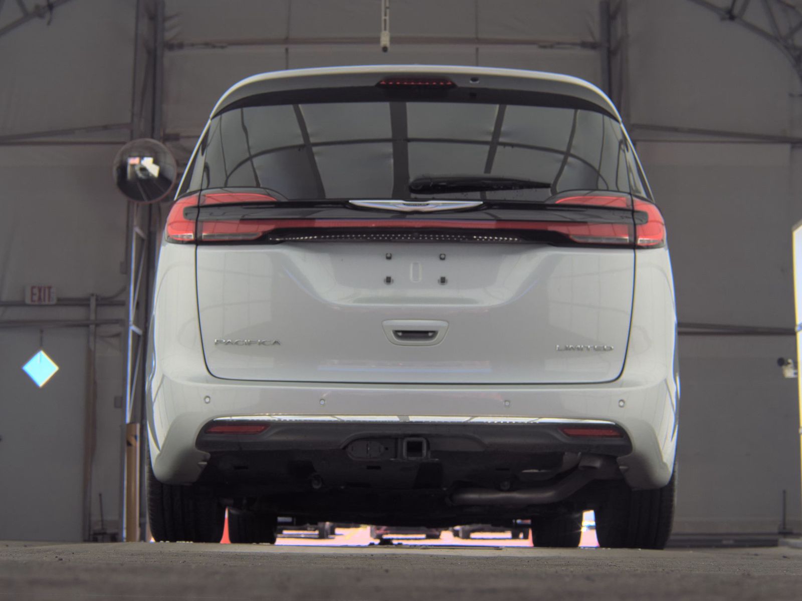 2024 Chrysler Pacifica Limited FWD