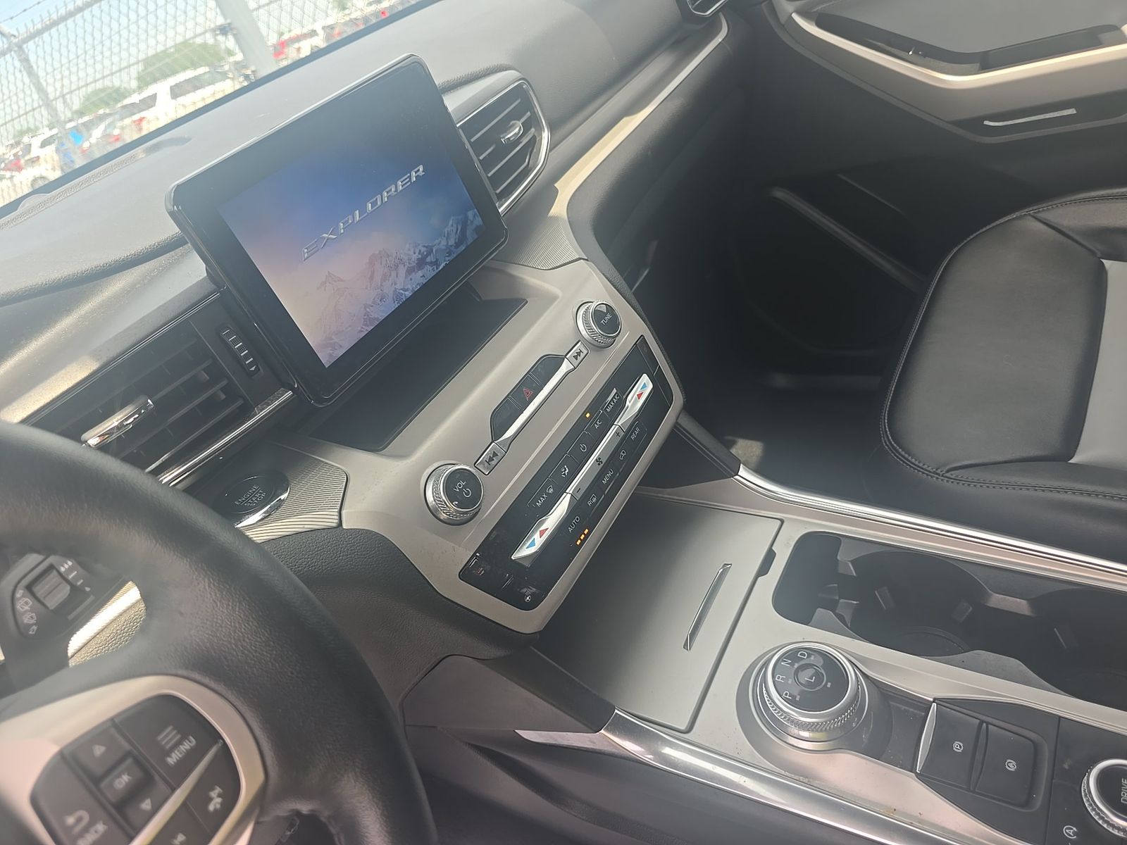 2023 Ford Explorer XLT AWD