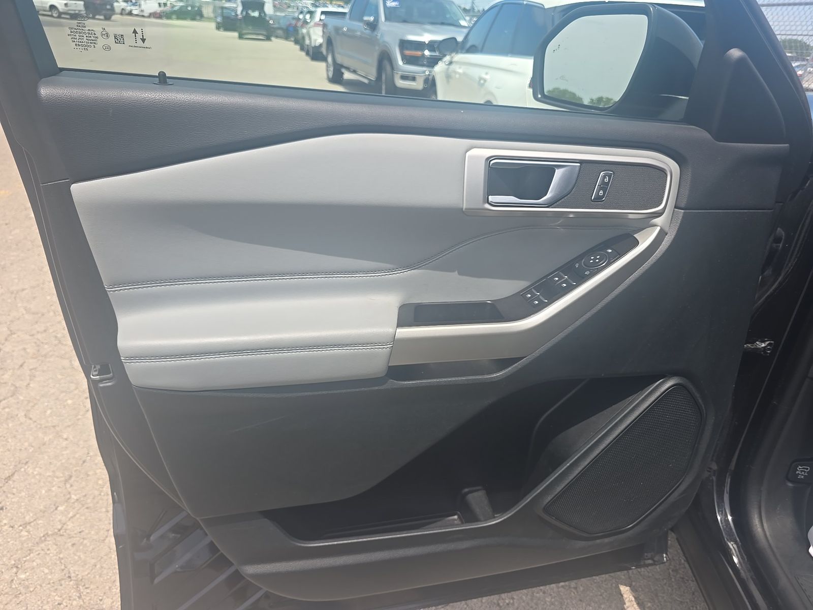 2023 Ford Explorer XLT AWD