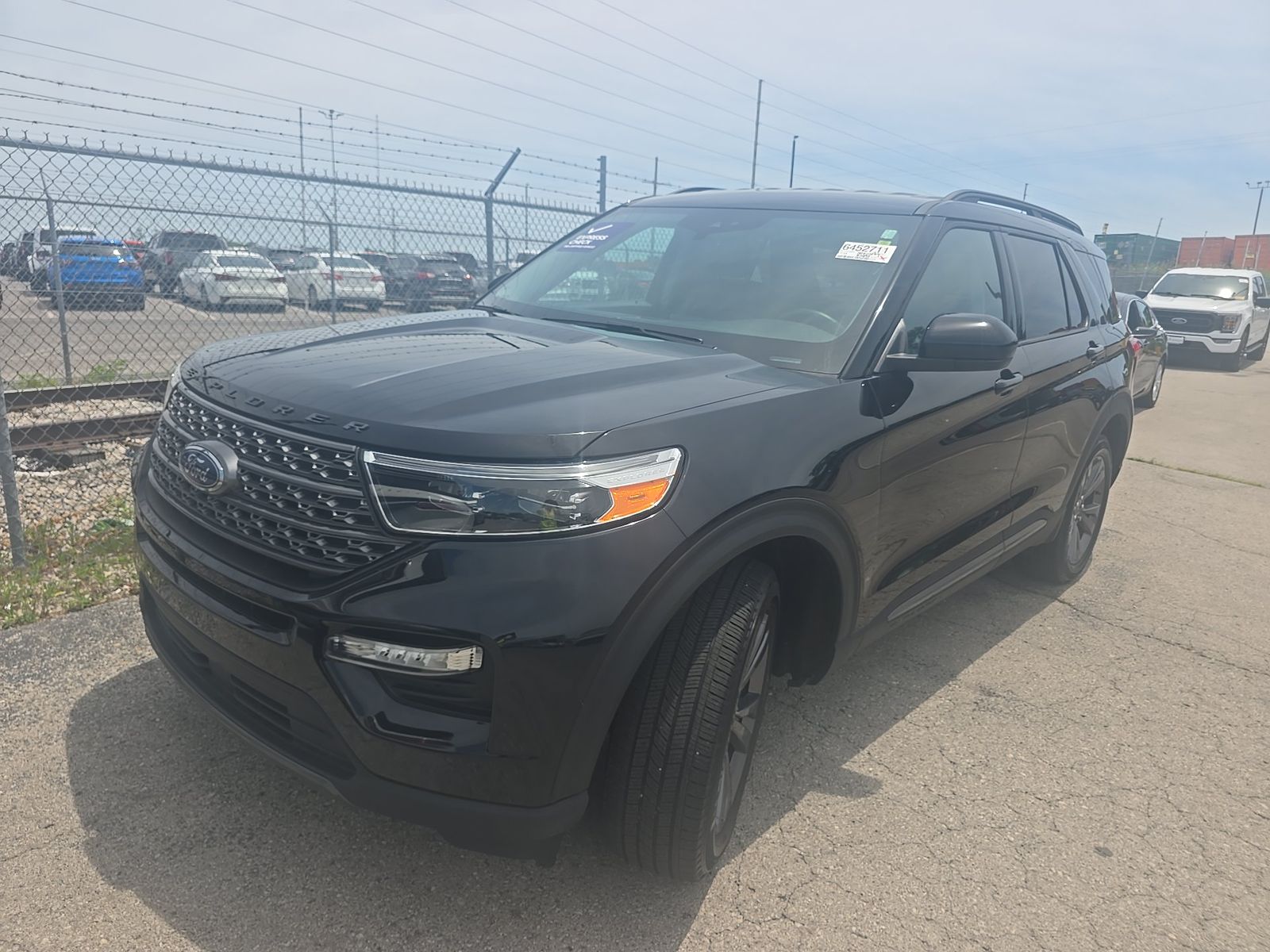 2023 Ford Explorer XLT AWD