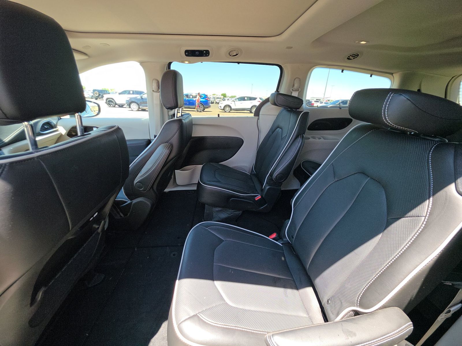 2024 Chrysler Pacifica Limited FWD