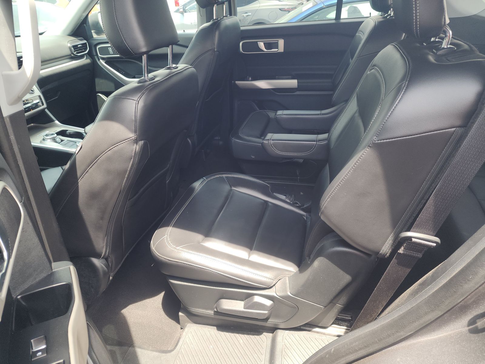 2023 Ford Explorer XLT AWD