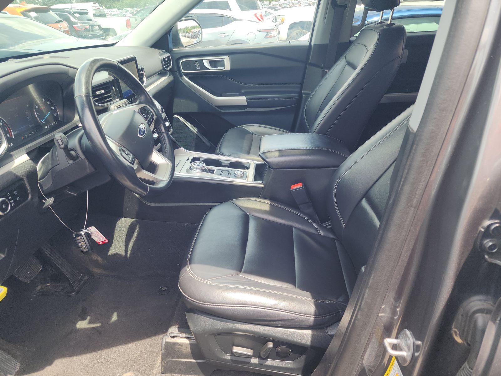 2023 Ford Explorer XLT AWD