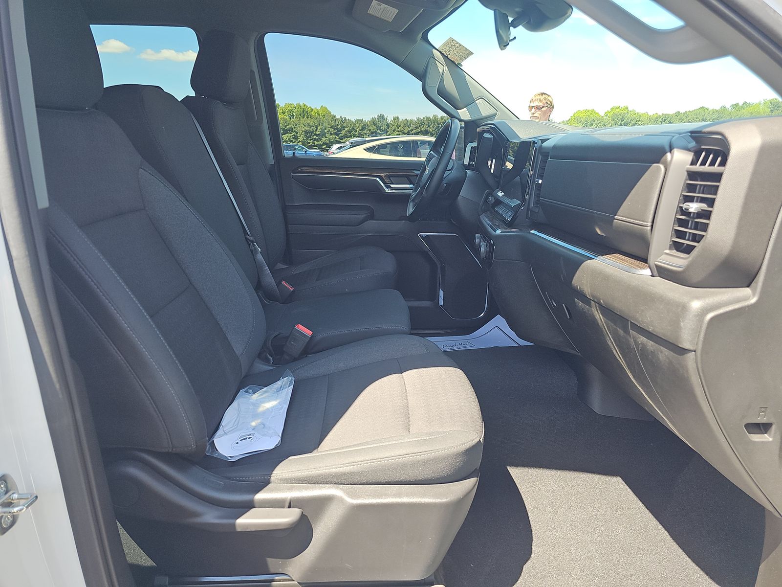 2023 Chevrolet Silverado 1500 LT AWD