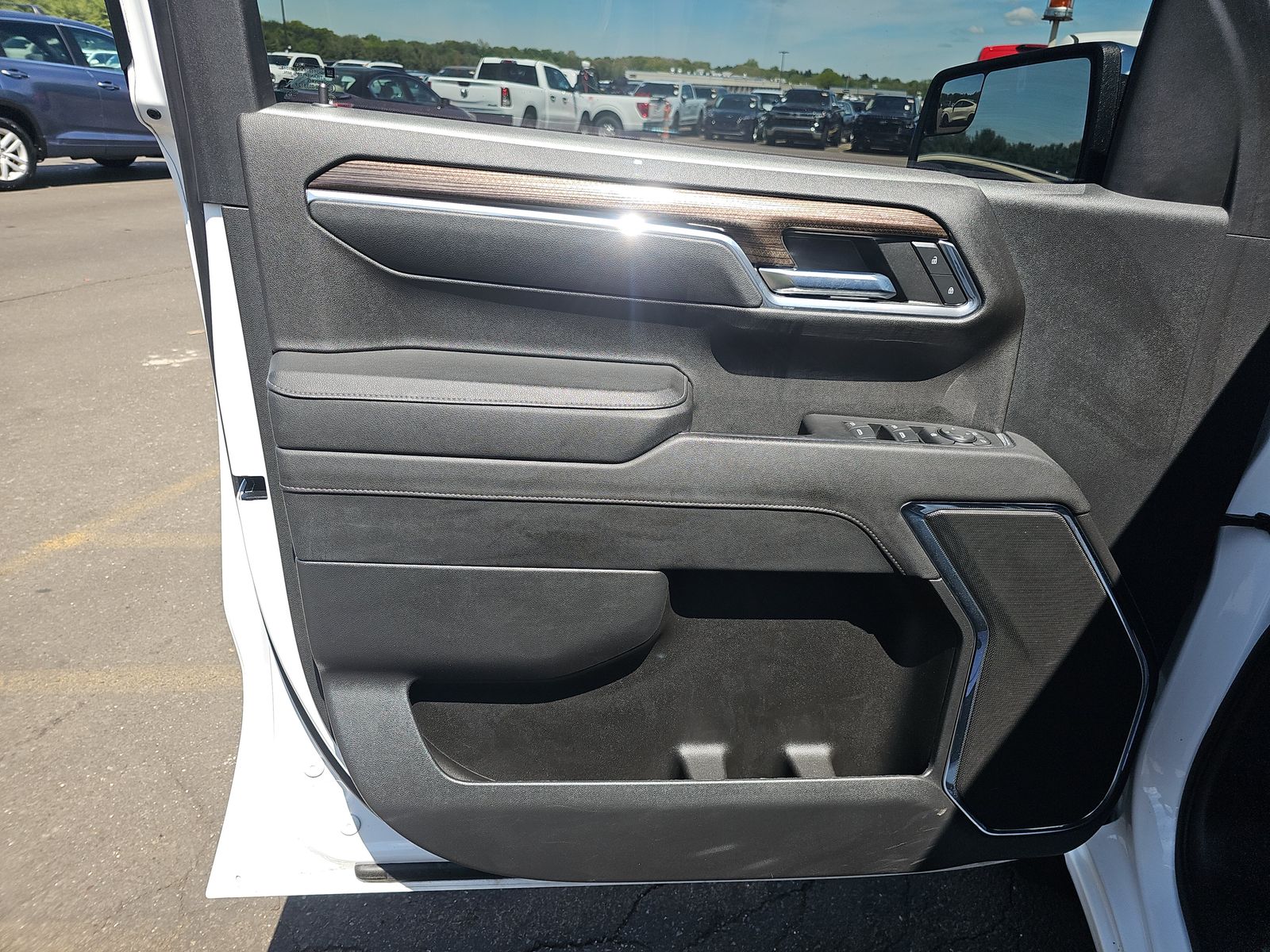 2023 Chevrolet Silverado 1500 LT AWD
