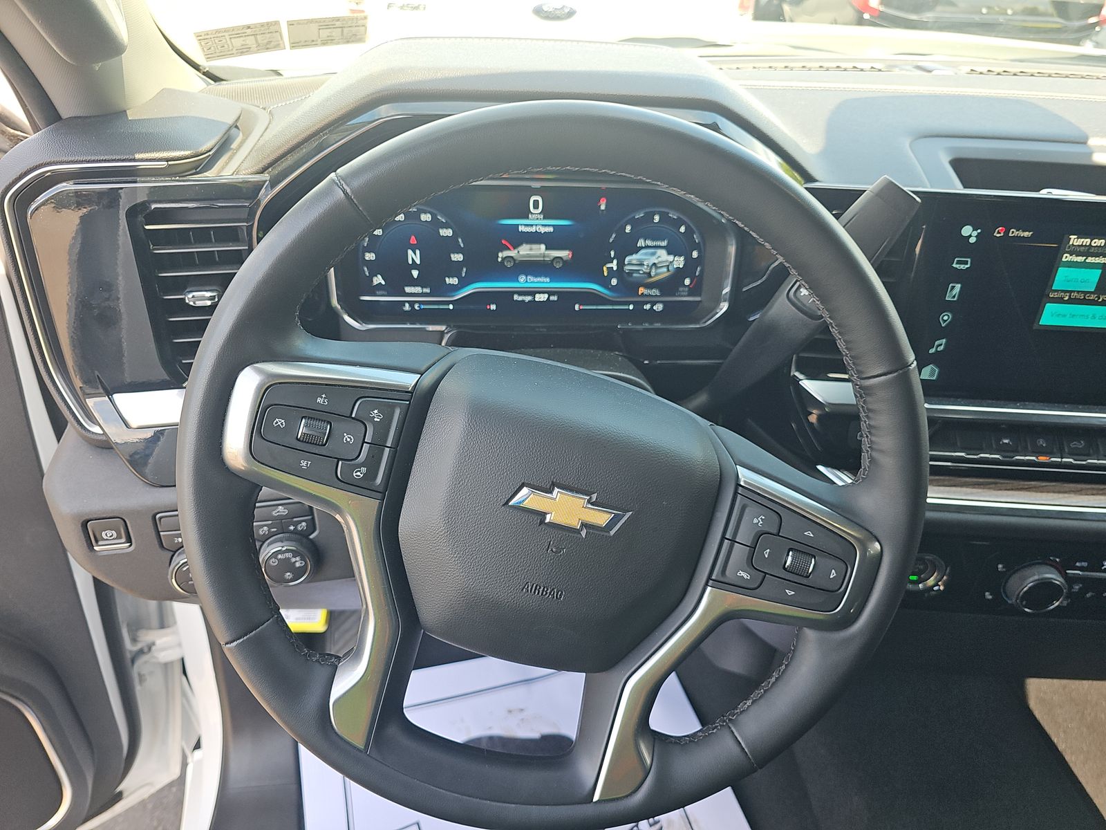 2023 Chevrolet Silverado 1500 LT AWD